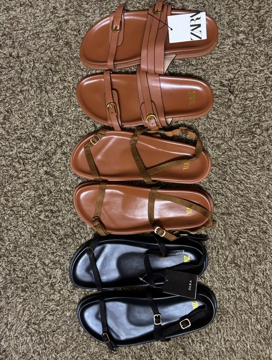 Sandales plates ouvertes ZARA