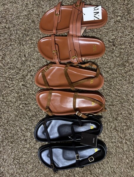 Sandales plates ouvertes ZARA