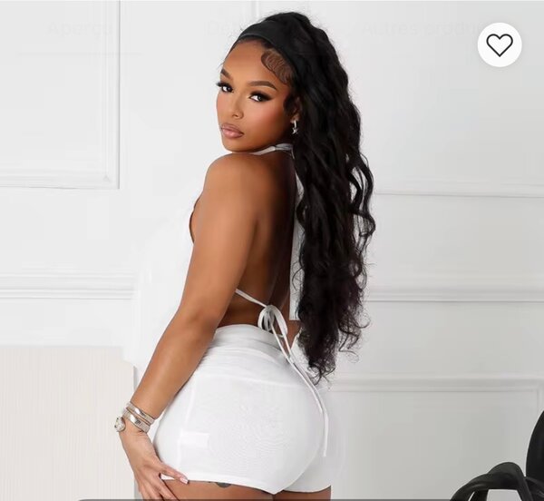 Combinaison blanche élégante