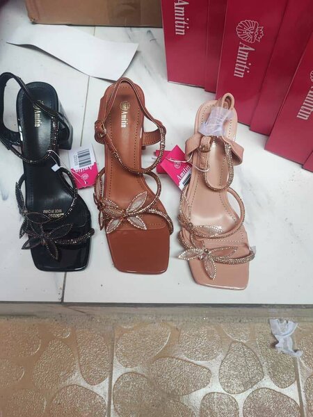 Sandales élégantes à strass