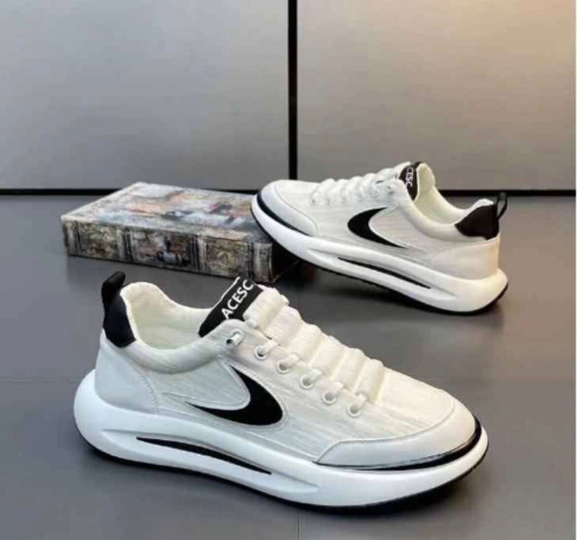 Baskets blanches décontractées