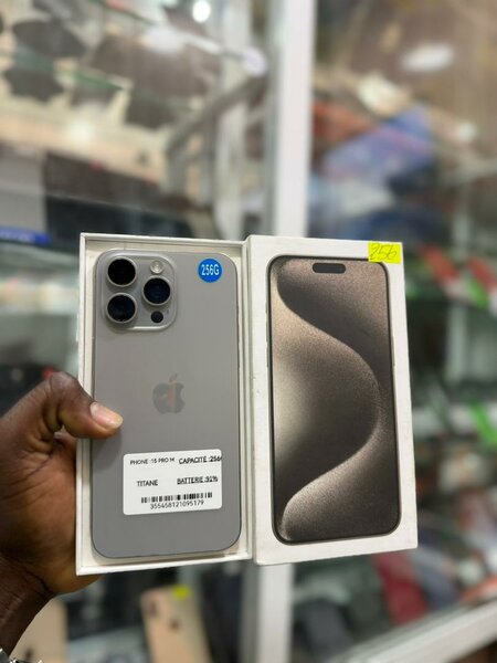 iPhone 15 Pro Max 256Go