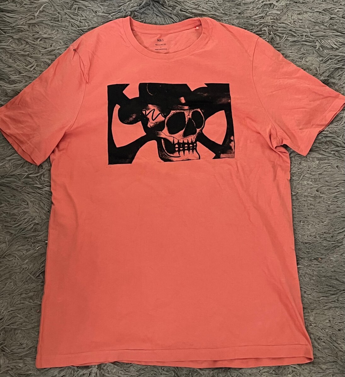 T-shirt rouge crâne graphique