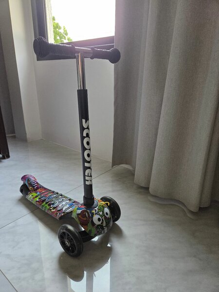 Trottinette Enfant Colorée