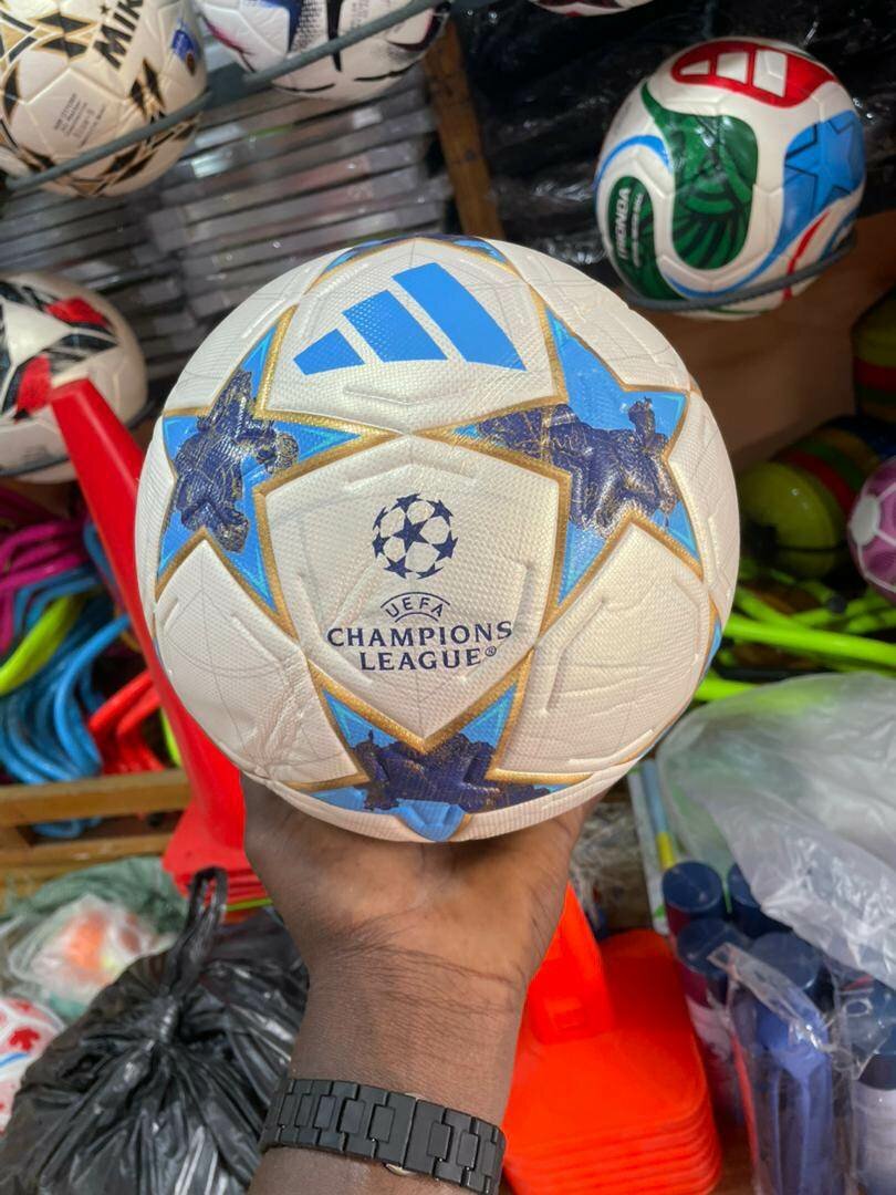 Ballon de football officiel