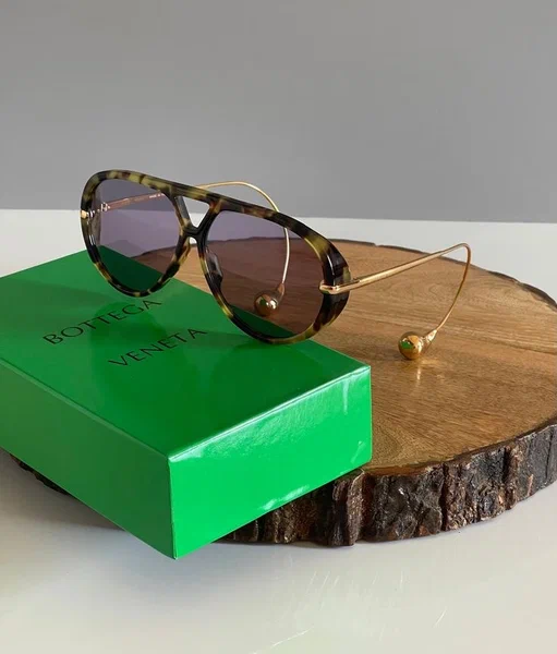 Bottega venetta sunglasses