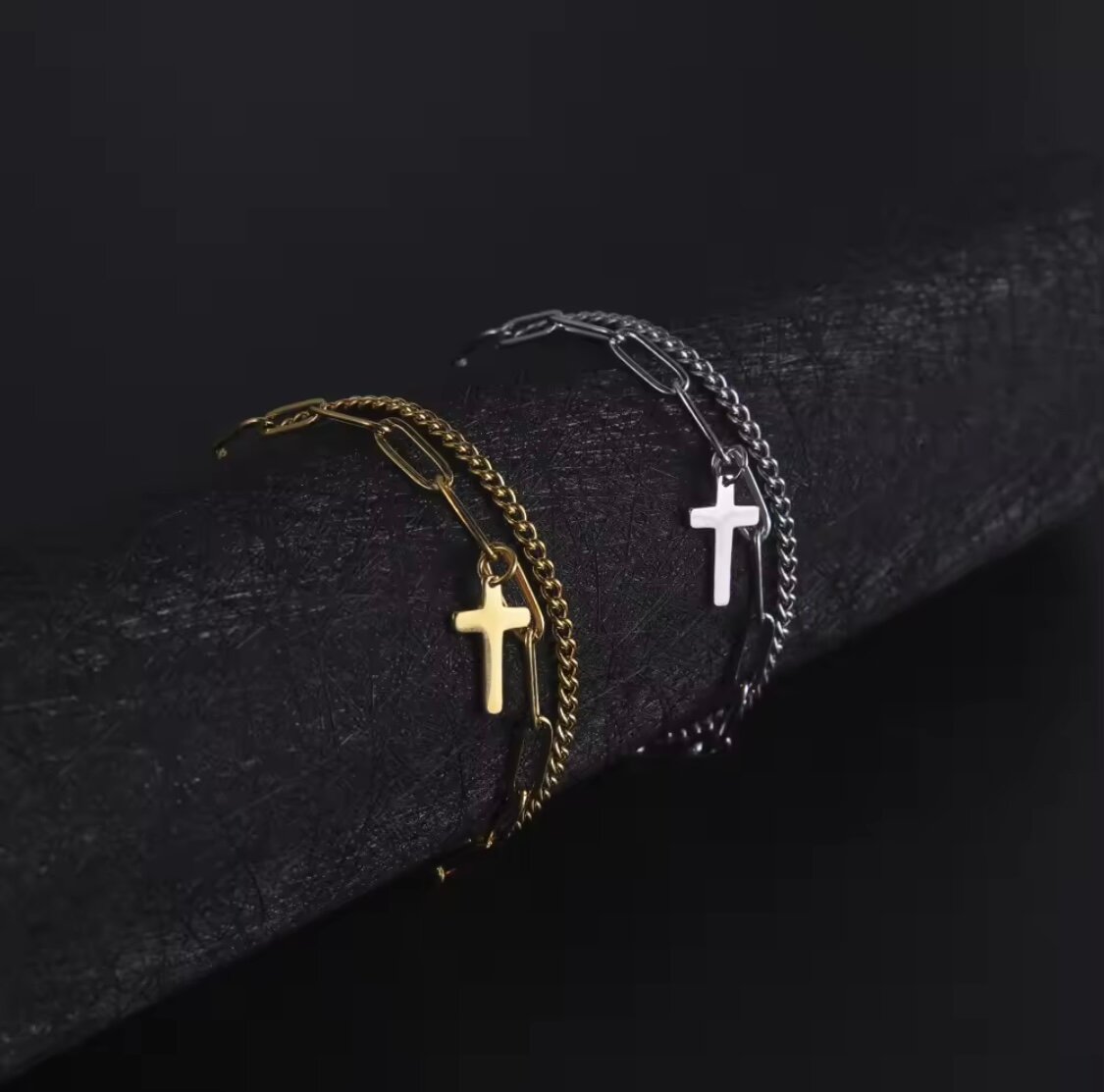 Bracelet croix en acier inoxydable