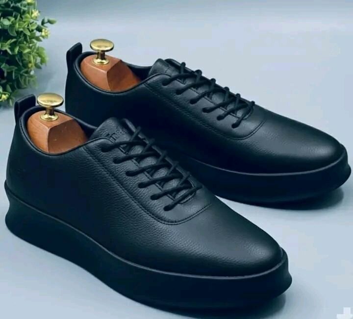 Chaussures noires élégantes