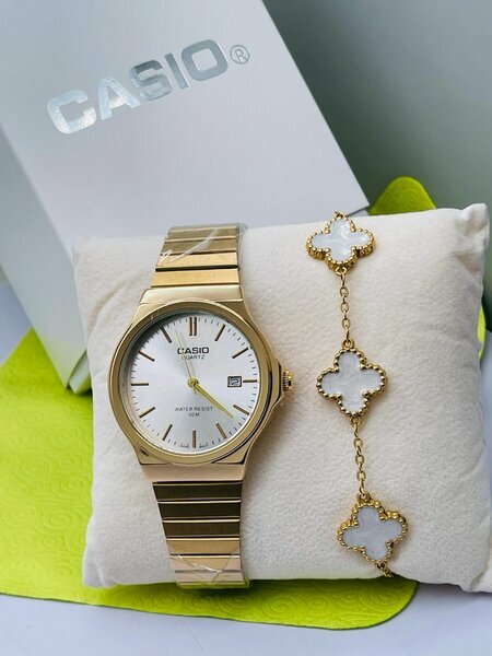 Montre Casio dorée blanche + bracelet