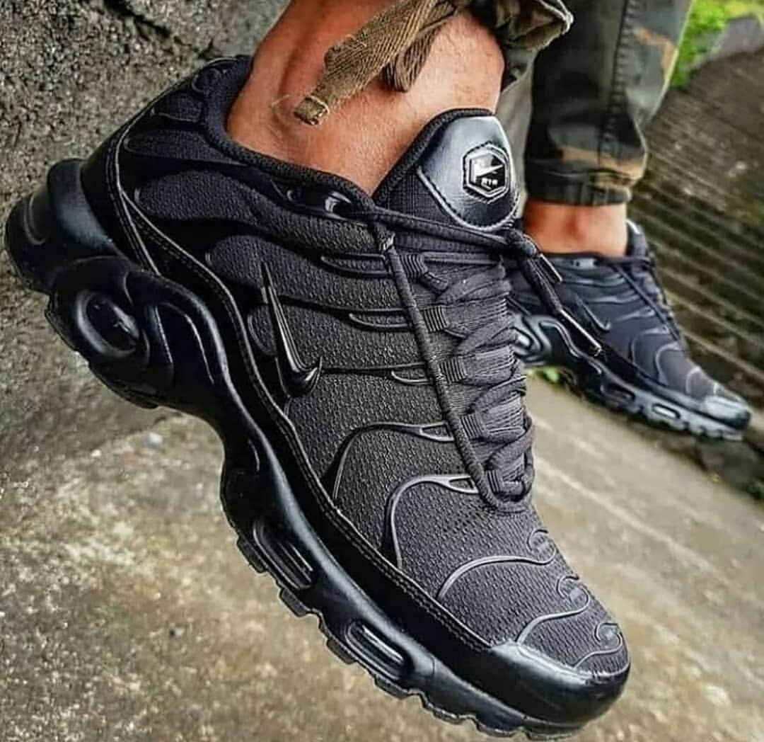 Basket de running noir tendance