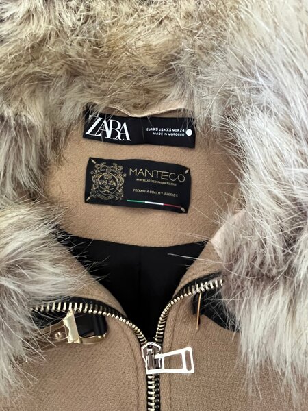 Manteau long en laine beige ZARA