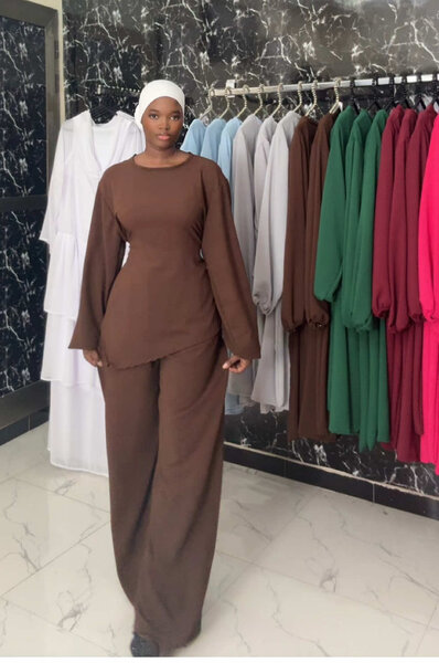 Ensemble élégant brun femme