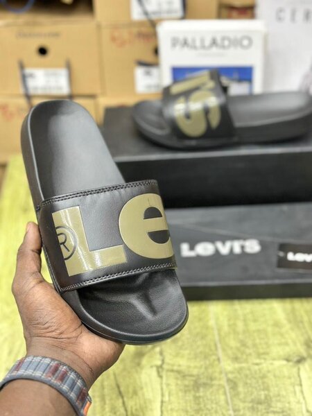 Claquettes confortables Levi's