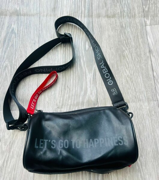 Sacoche Bandoulière en Cuir Noir