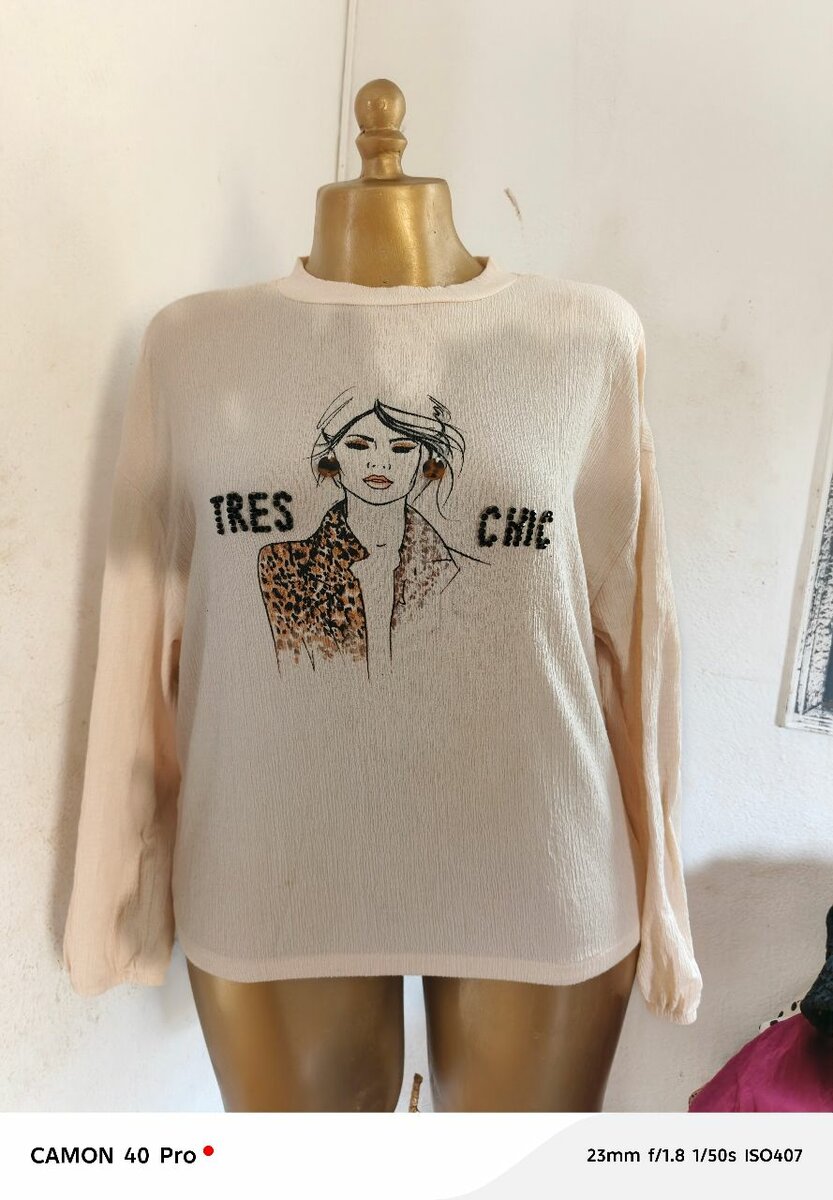 Sweatshirt "Très Chic" Femme