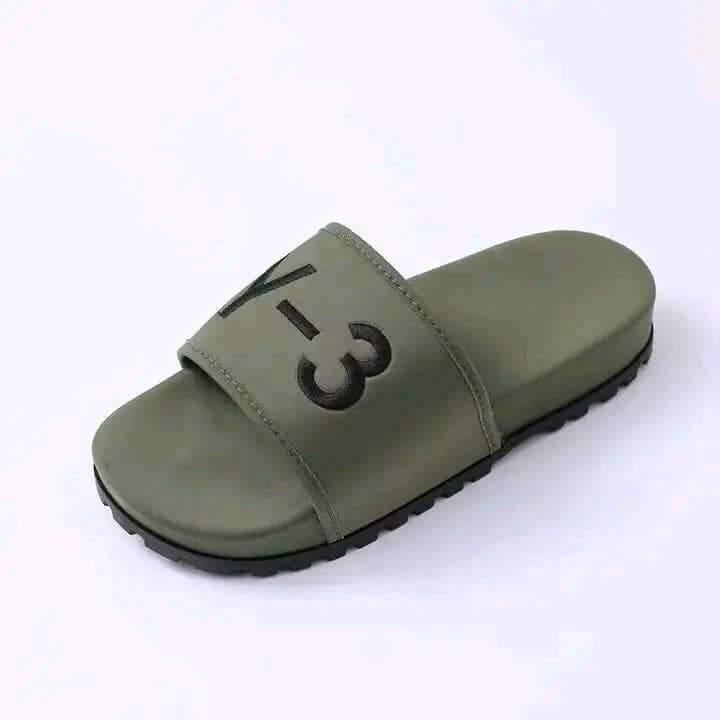 Claquettes confortables Y-3