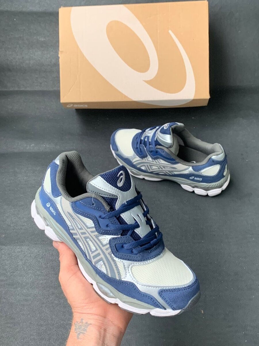 Chaussures de Sport Asics