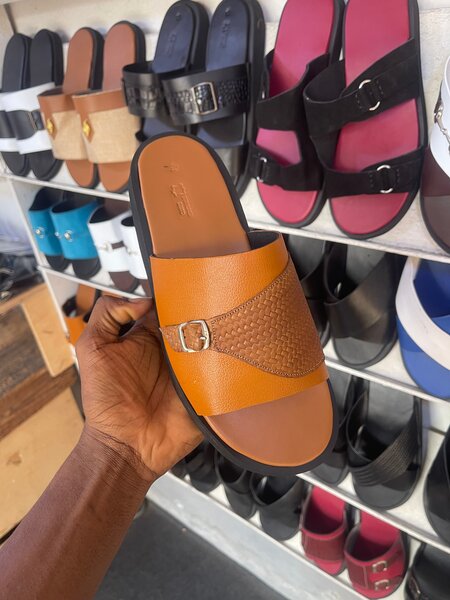 Sandales en cuir homme tendance