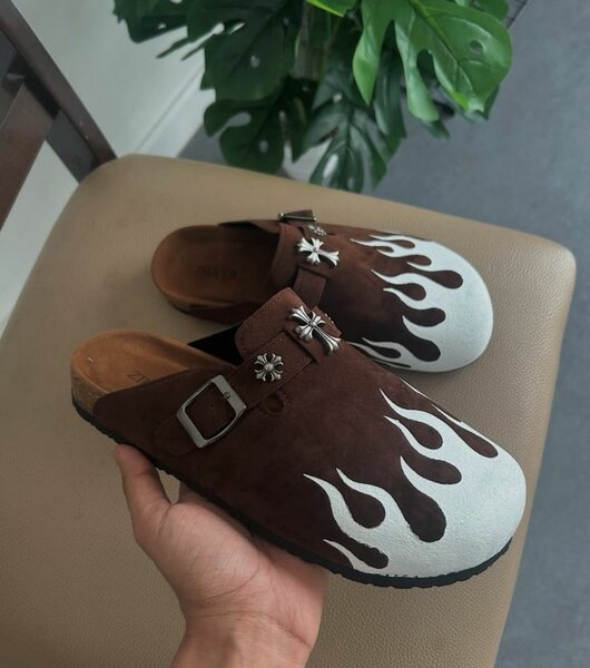 Sabots en cuir flamme