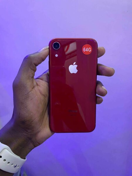 iPhone Rouge 64Go Débloqué