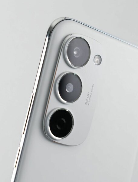 Tecno smartphone moderne