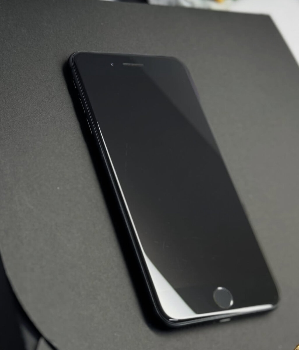 iPhone noir élégant