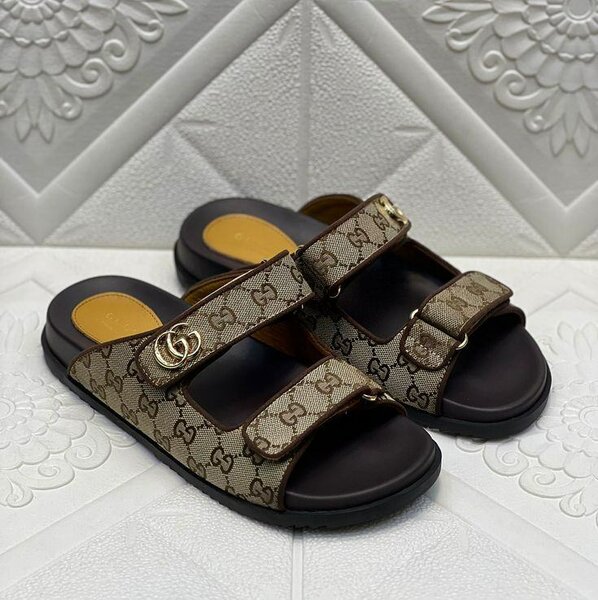 Sandales de luxe élégantes