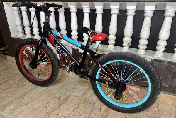 Vélo BMX multicolore