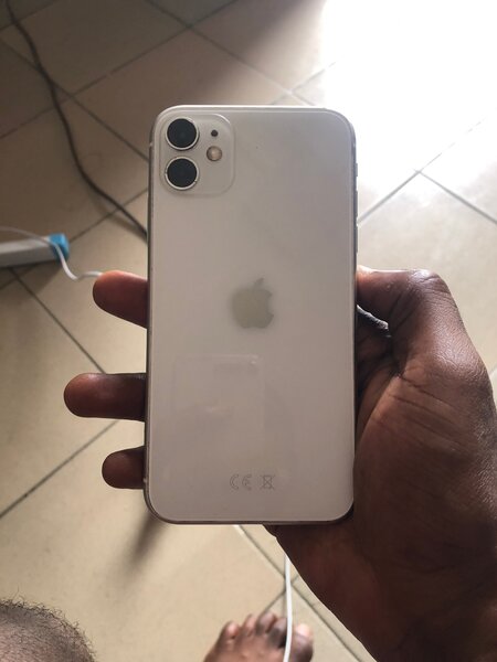 iPhone 11 blanc