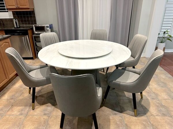 Table à manger ronde moderne