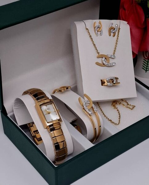 Ensemble Montre et Bijoux Femme