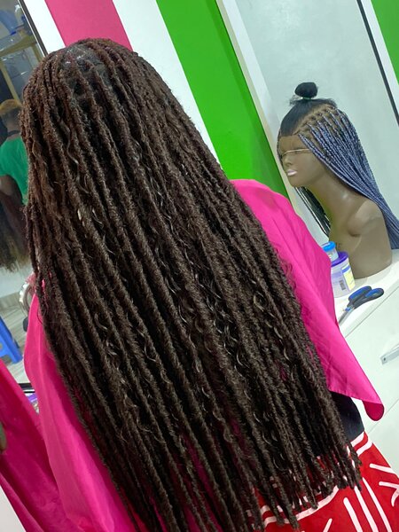 Locks la coiffure à 25.000 fr