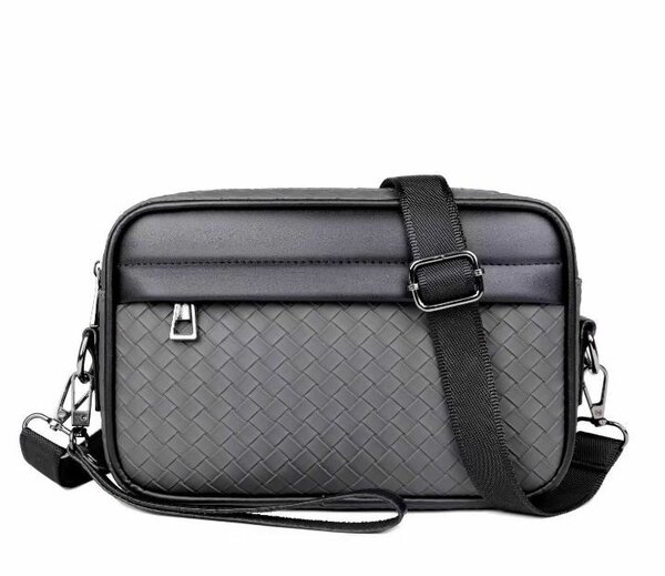 Sac bandoulière en cuir noir