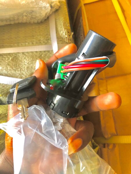 Serrure d'allumage aloba