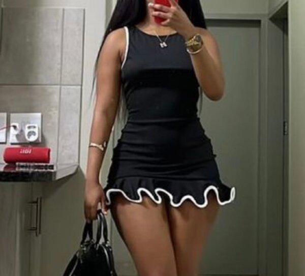 Robe moulante élégante femme