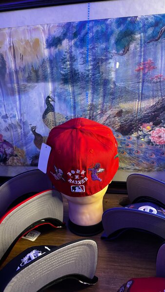 Casquette rouge brodée NY