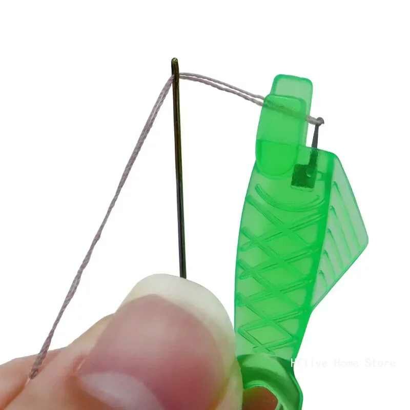 Enfile-aiguille pratique