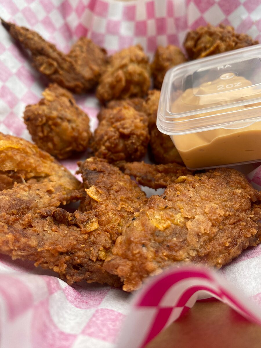 8 Poulets Panés: Chicken wings