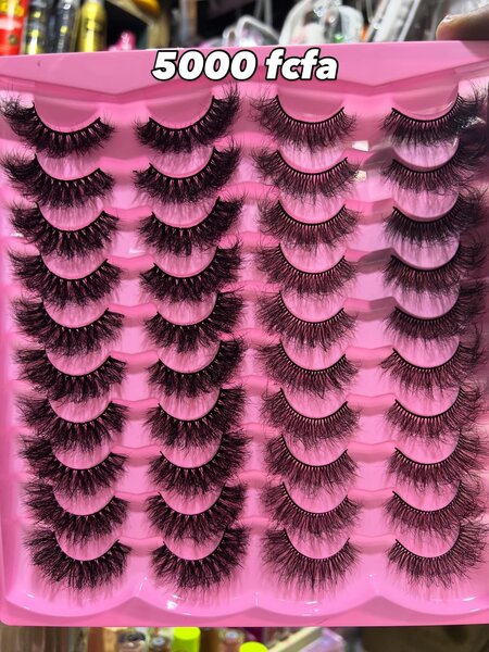 Voluminous Faux Lashes Set