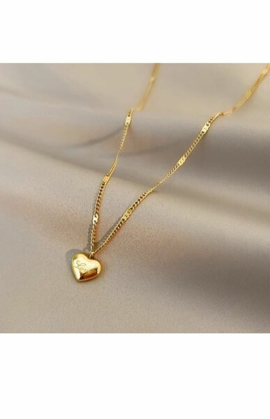 Collier en forme de cœur en or