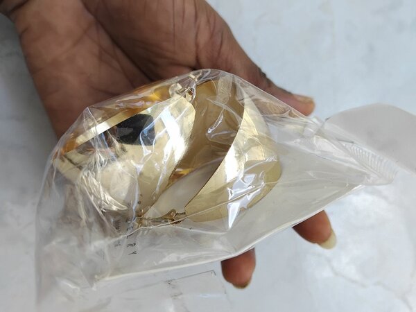 Élégantes boucles dorées