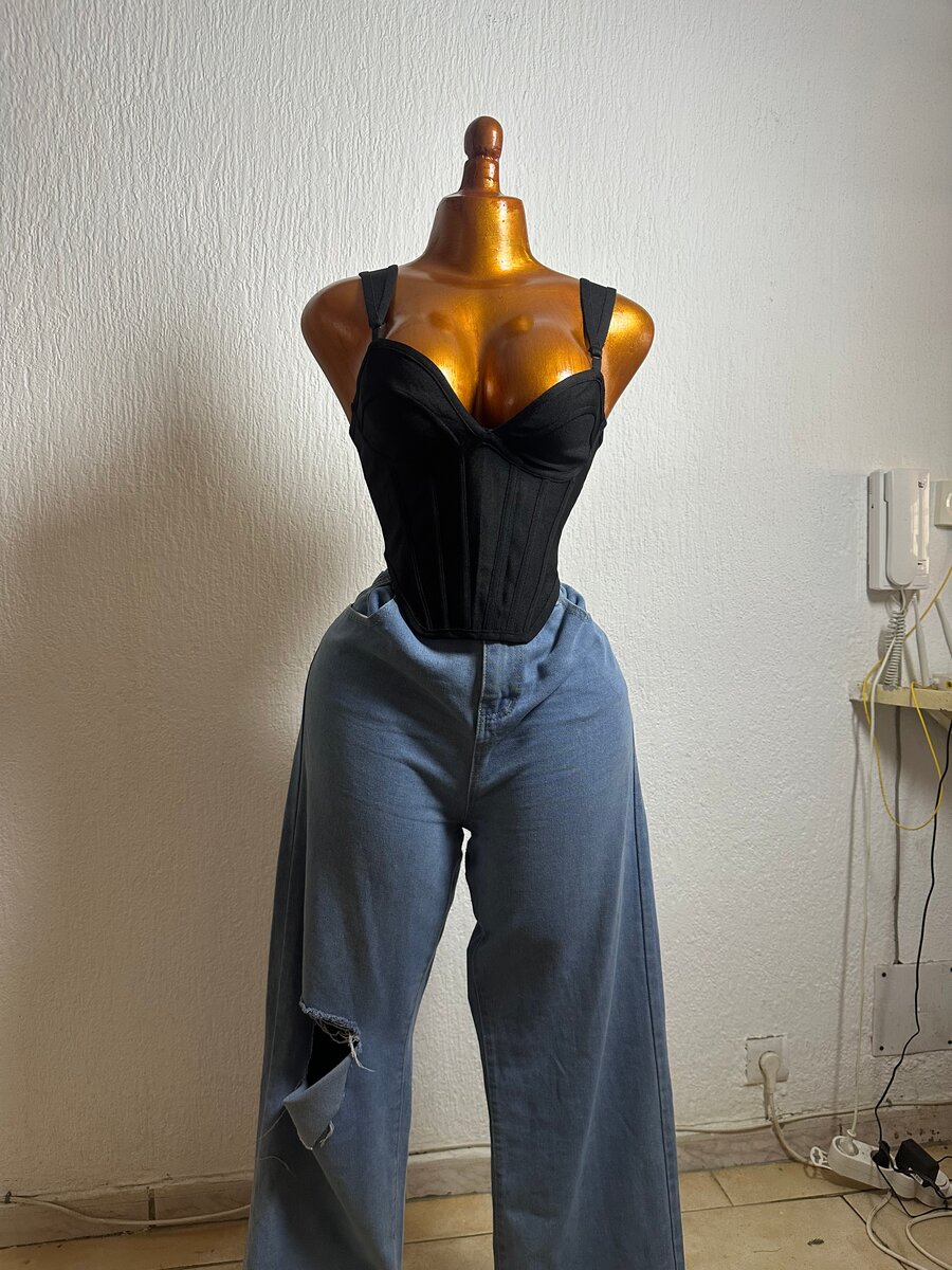 Corset noir élégant pour femmes