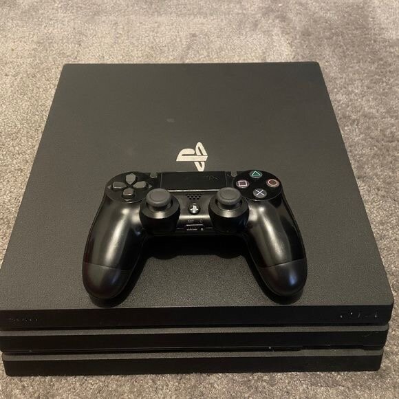 Console de jeu PS4 Pro