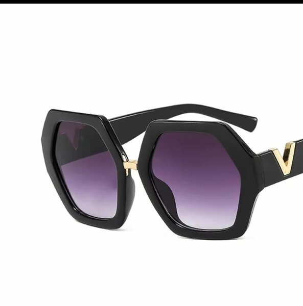 Lunettes de soleil polygonales élégantes