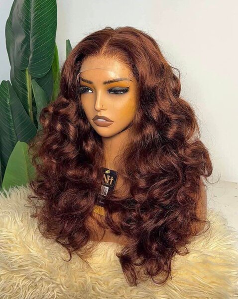 Perruque longue bouclée rousse