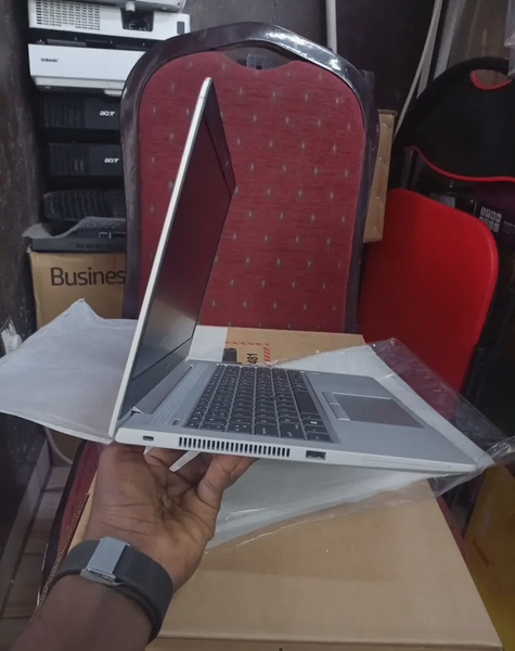 Ordinateur HP casi neuf