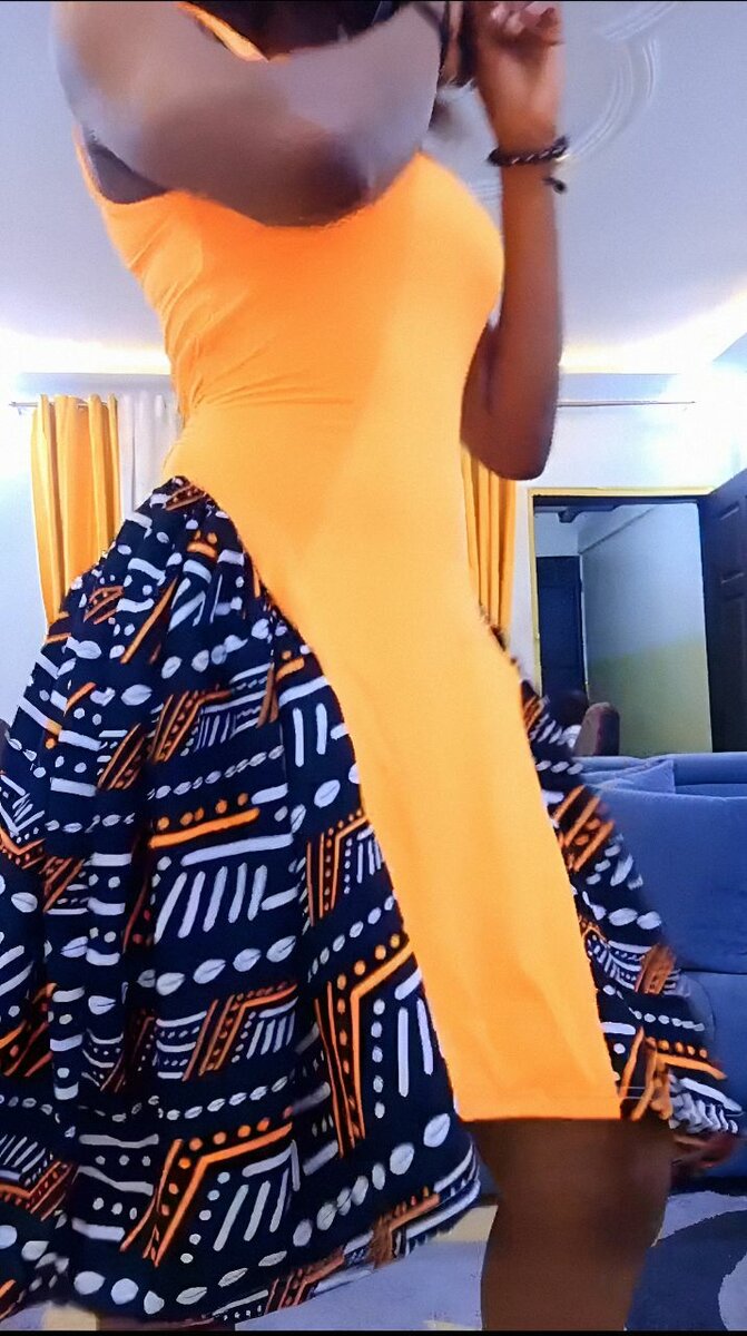 Robe Évasée Bicolore Élégante