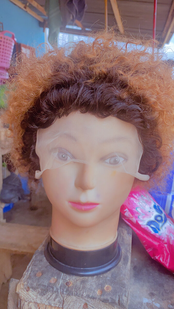 Perruque Bouclée Haute Qualité