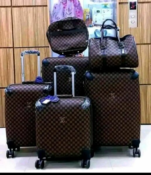 Ensemble de valises Louis Vuitton