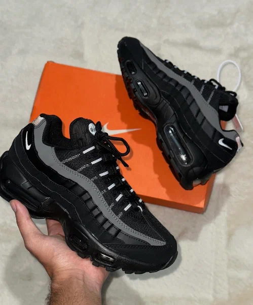 Chaussures Air nike 95